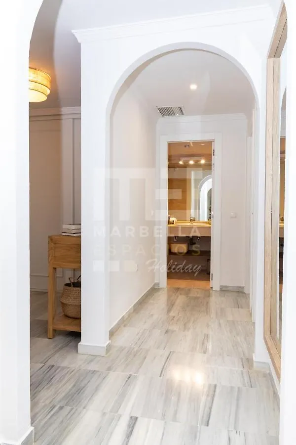 Amplio Apartamento Planta Jardin Nagueles Marbella