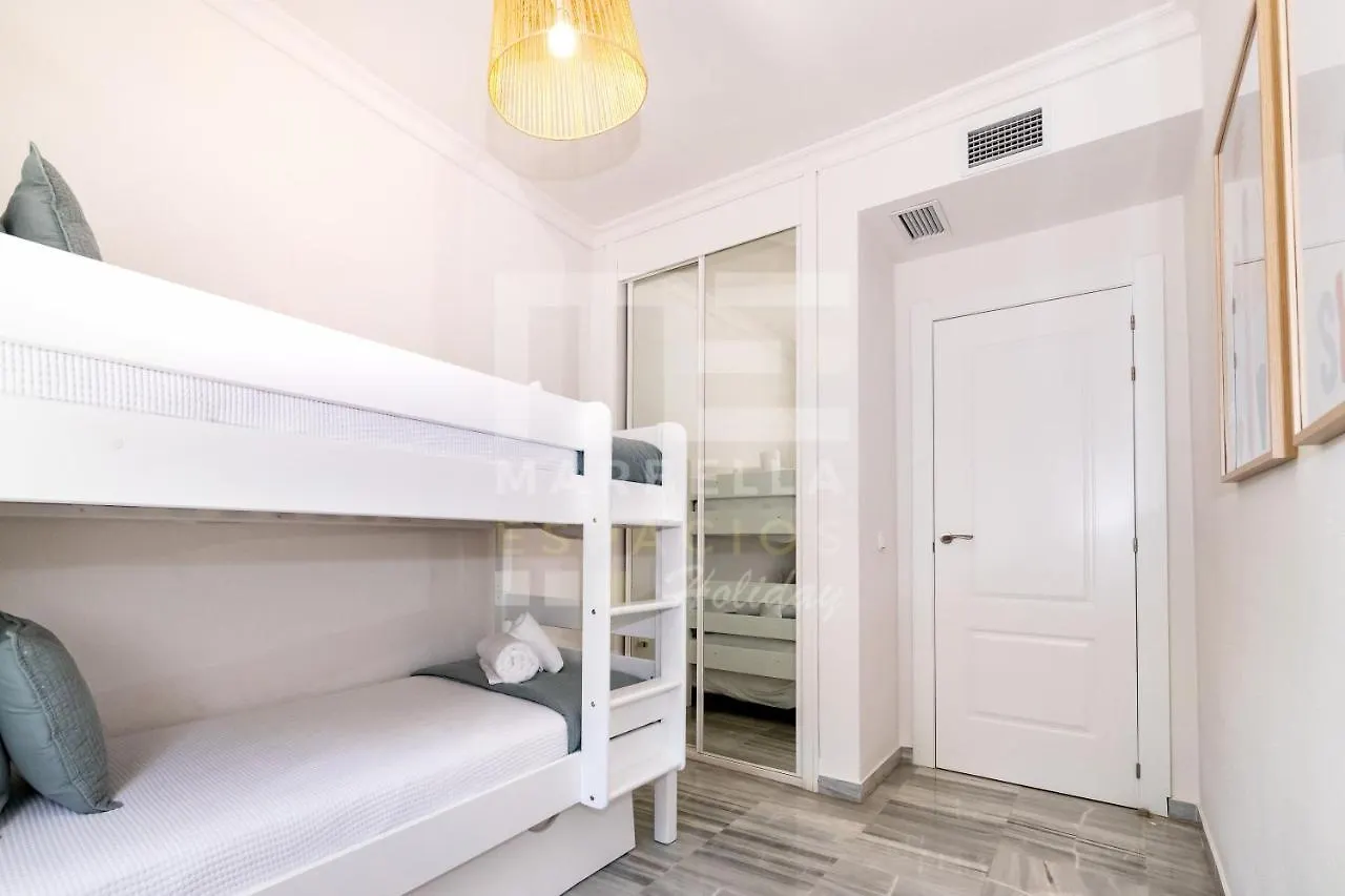 Amplio Apartamento Planta Jardin Nagueles Marbella Apartment
