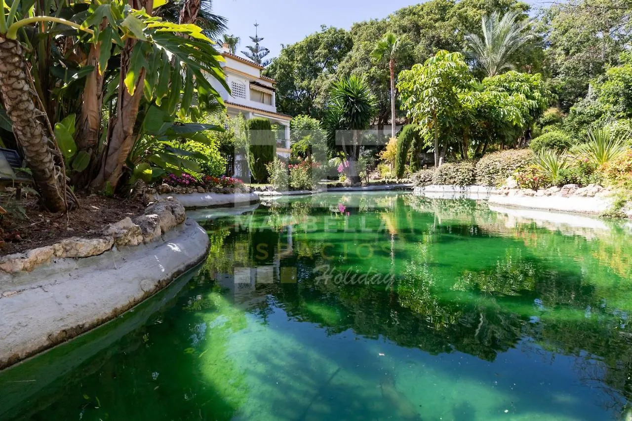 Amplio Apartamento Planta Jardin Nagueles Marbella