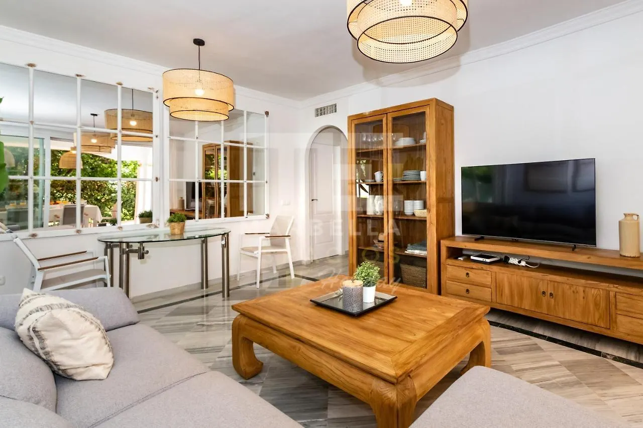 Amplio Apartamento Planta Jardin Nagueles Marbella Apartment
