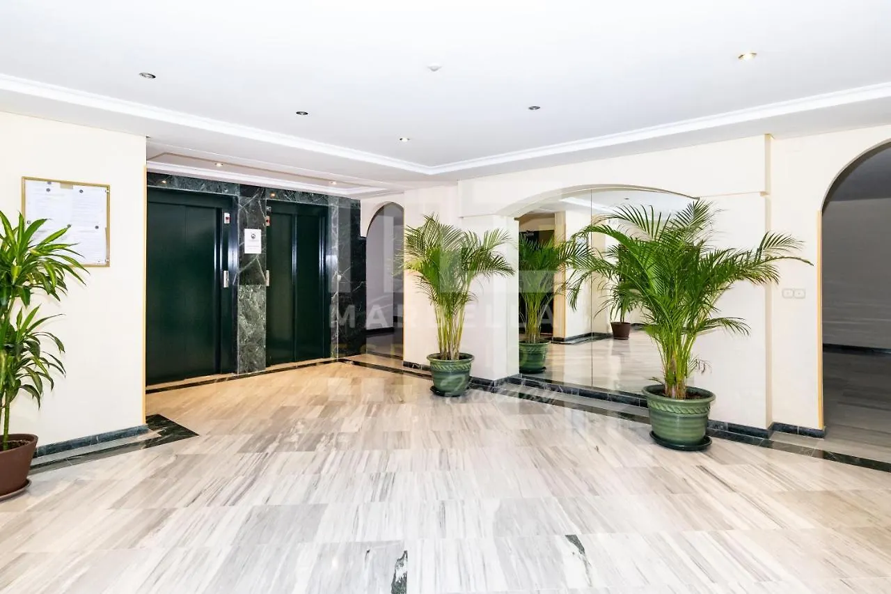 Amplio Apartamento Planta Jardin Nagueles Marbella Španělsko