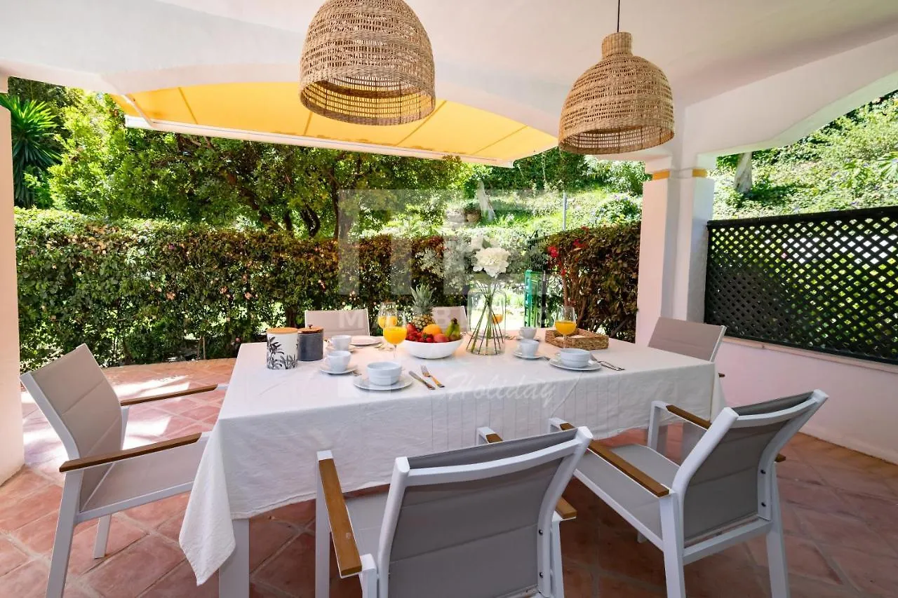Amplio Apartamento Planta Jardin Nagueles Marbella