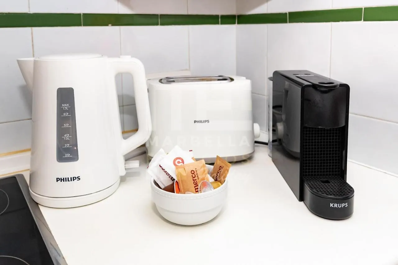 Amplio Apartamento Planta Jardin Nagueles Marbella 0*,  Španělsko