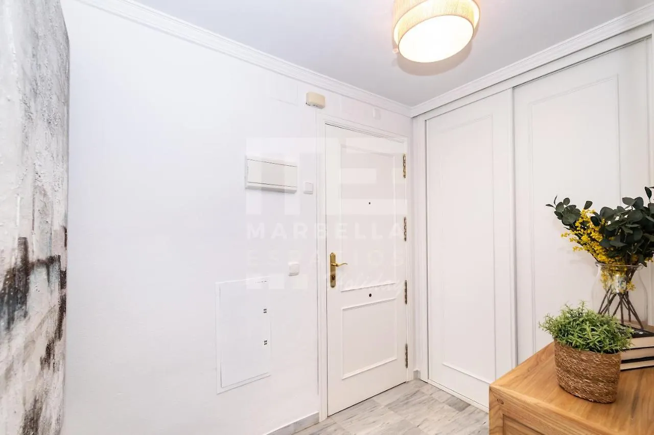 Amplio Apartamento Planta Jardin Nagueles Marbella Spain