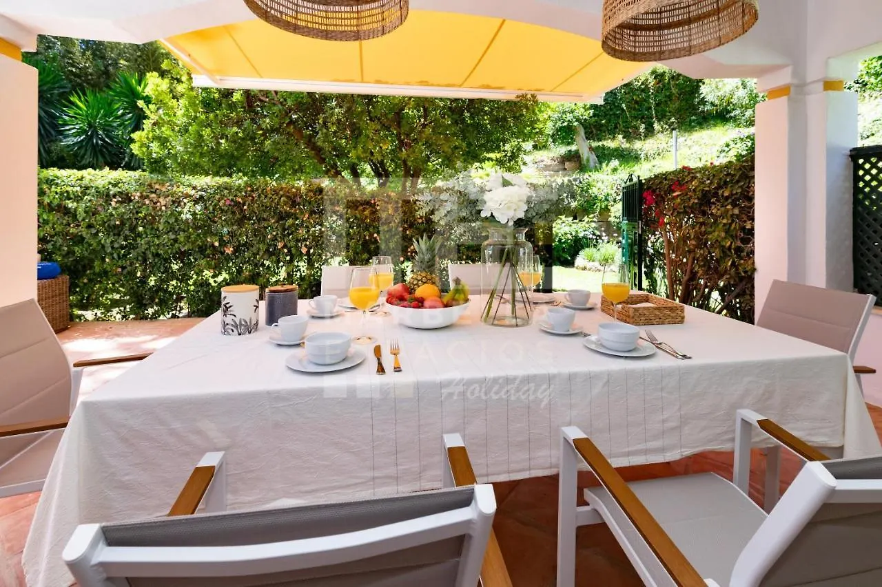 Apartment Amplio Apartamento Planta Jardin Nagueles Marbella